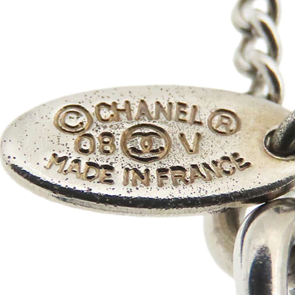 Chanel Silver Plated CC Rhinestone Pendant Necklace Silver Metal Good condition - Model View