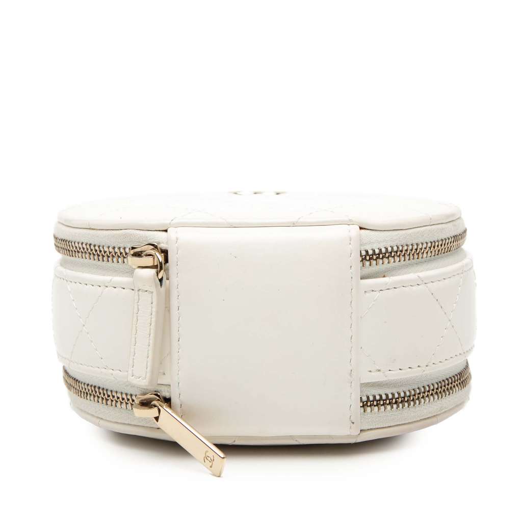 Chanel Quilted Lambskin Handle With Care Round Vanity Case with Chain White Leather Good condition - Inside View