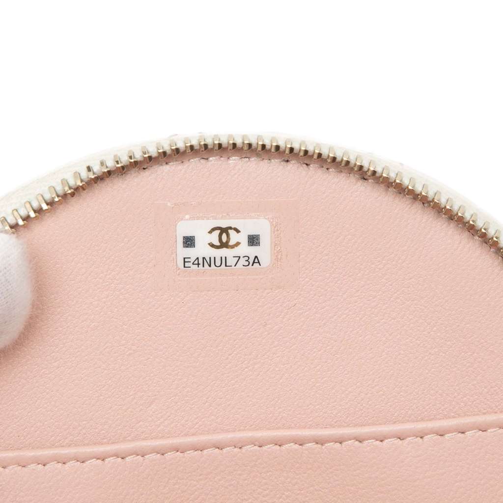 Chanel Quilted Lambskin Handle With Care Round Vanity Case with Chain White Leather Good condition - Box View