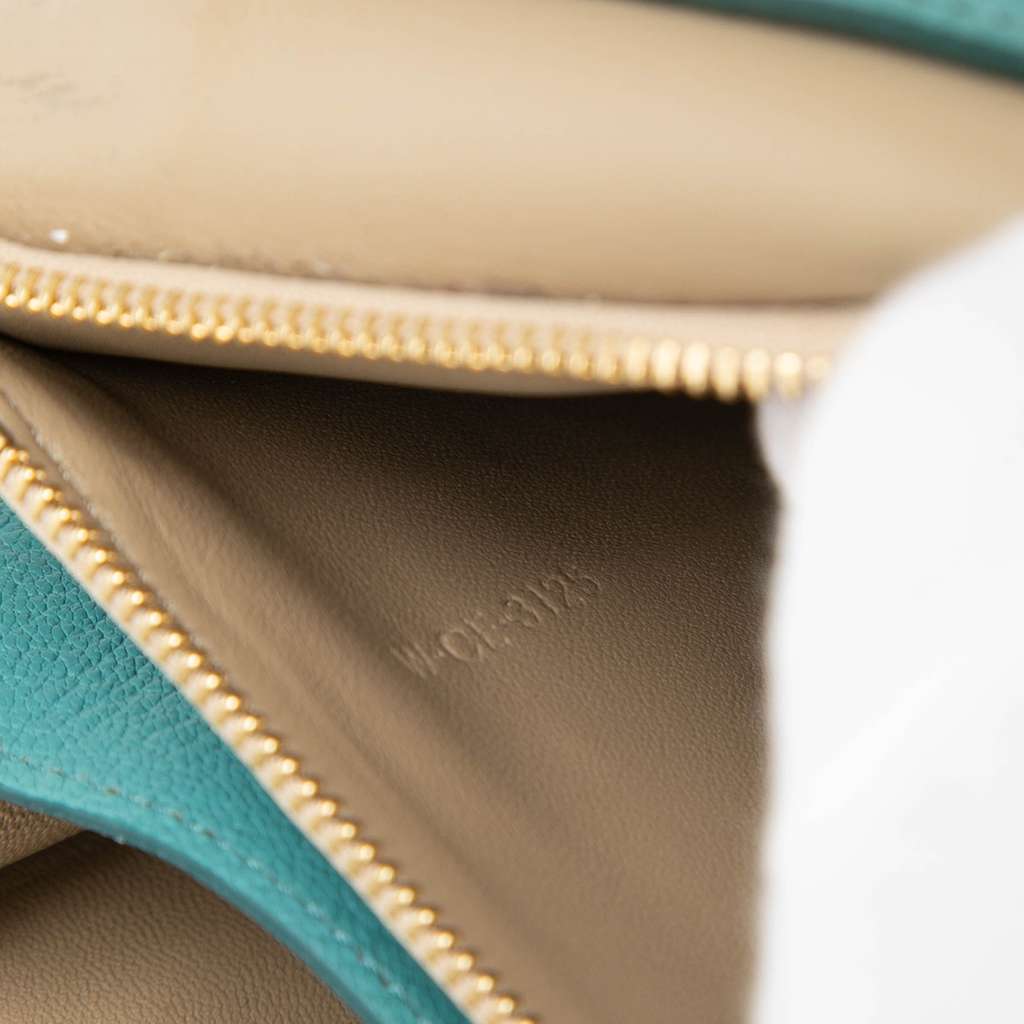 Celine Medium Calfskin Classic Box Blue Leather Good condition - Box View