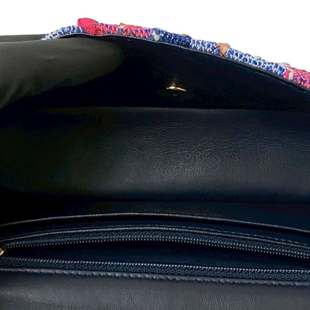 Chanel Small Classic Tweed Single Flap Beige Tweed Good condition - Inside View