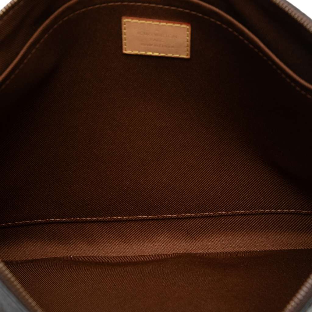 Louis Vuitton Monogram Etui Voyage MM Brown Good condition - Model View