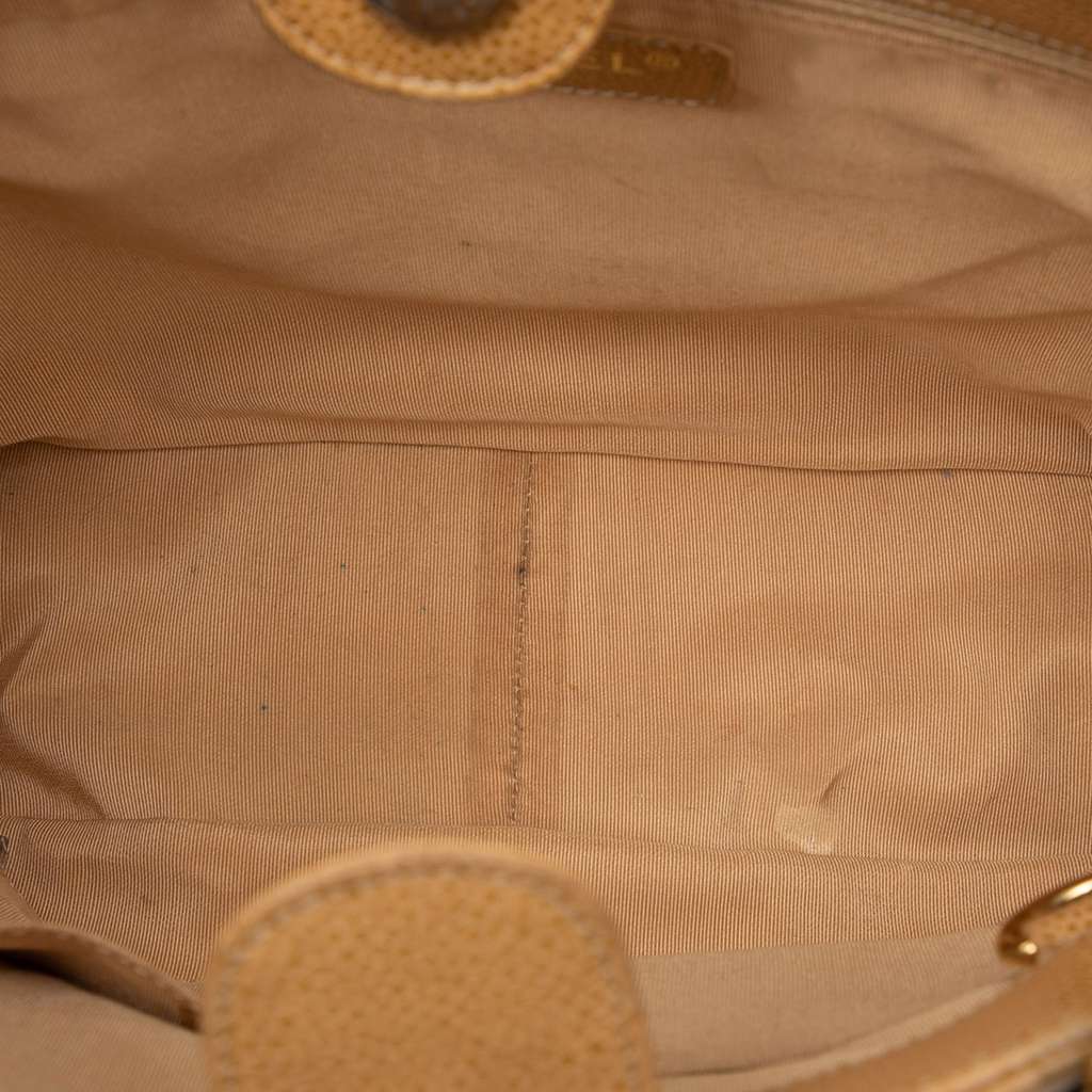 Chanel Caviar Petite Shopping Tote Brown Leather Good condition - Model View