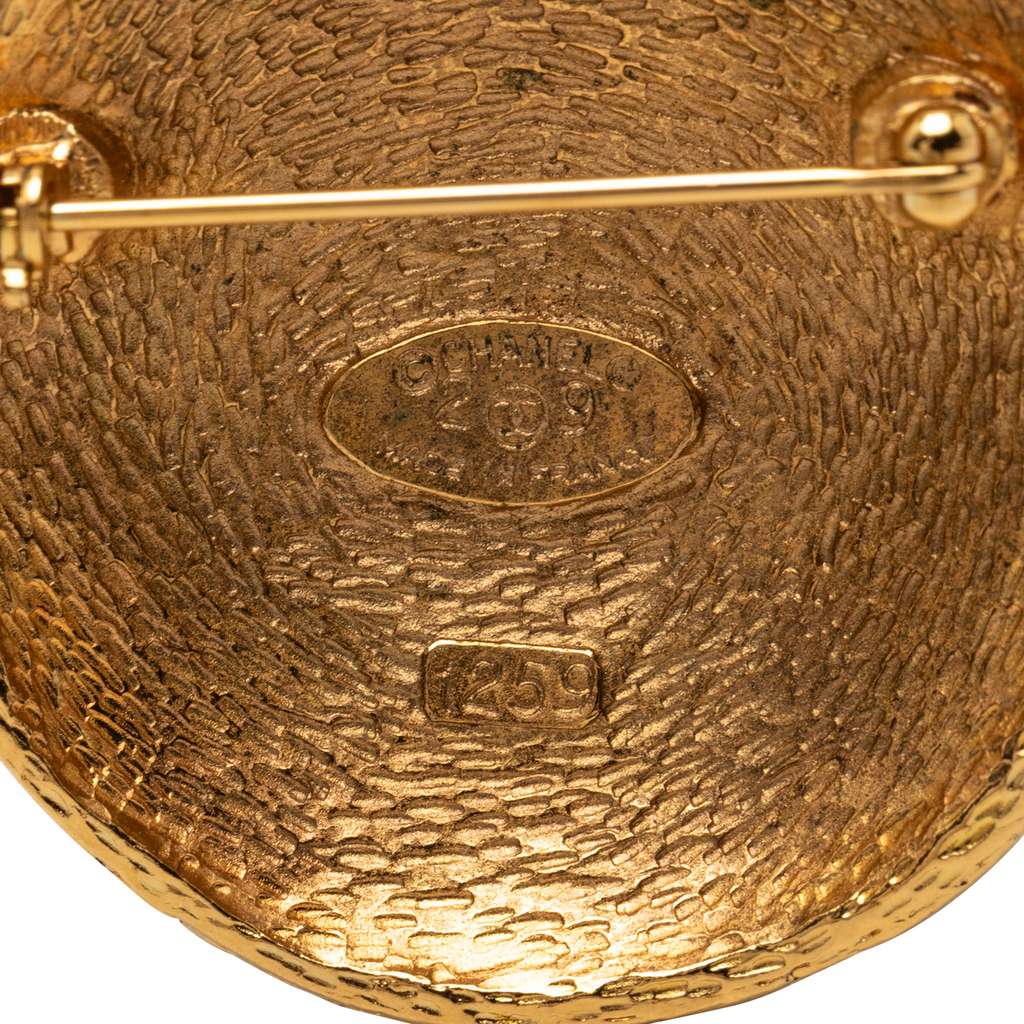 Chanel CC Gold Plated Woven Round Brooch Gold Metal Good condition - Inside View