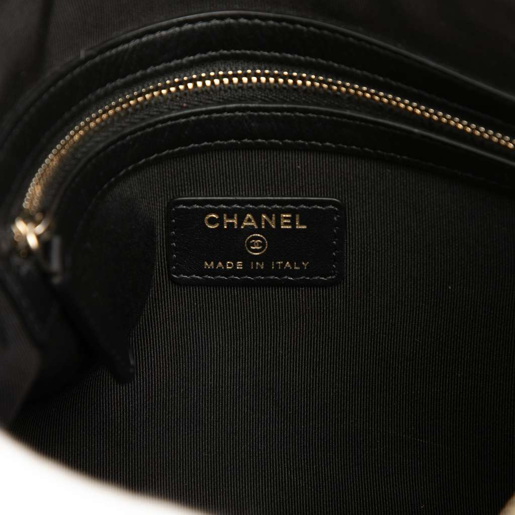Chanel Medium Caviar Deauville Studded O Case Clutch Black Leather Good condition - Box View