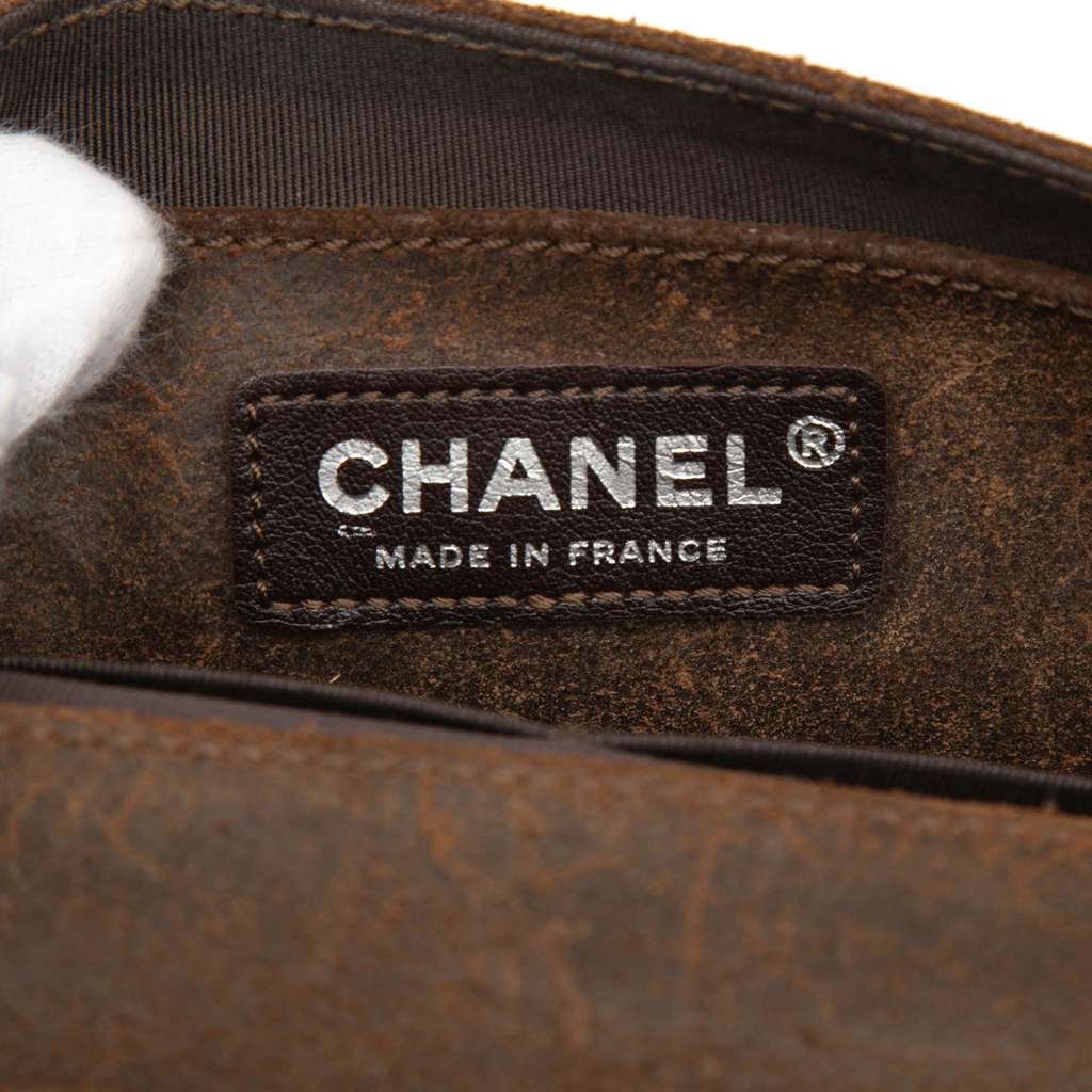 Chanel Paris Edinburgh Fur and Distressed Leather Wallet on Chain Blue Good condition - Box View