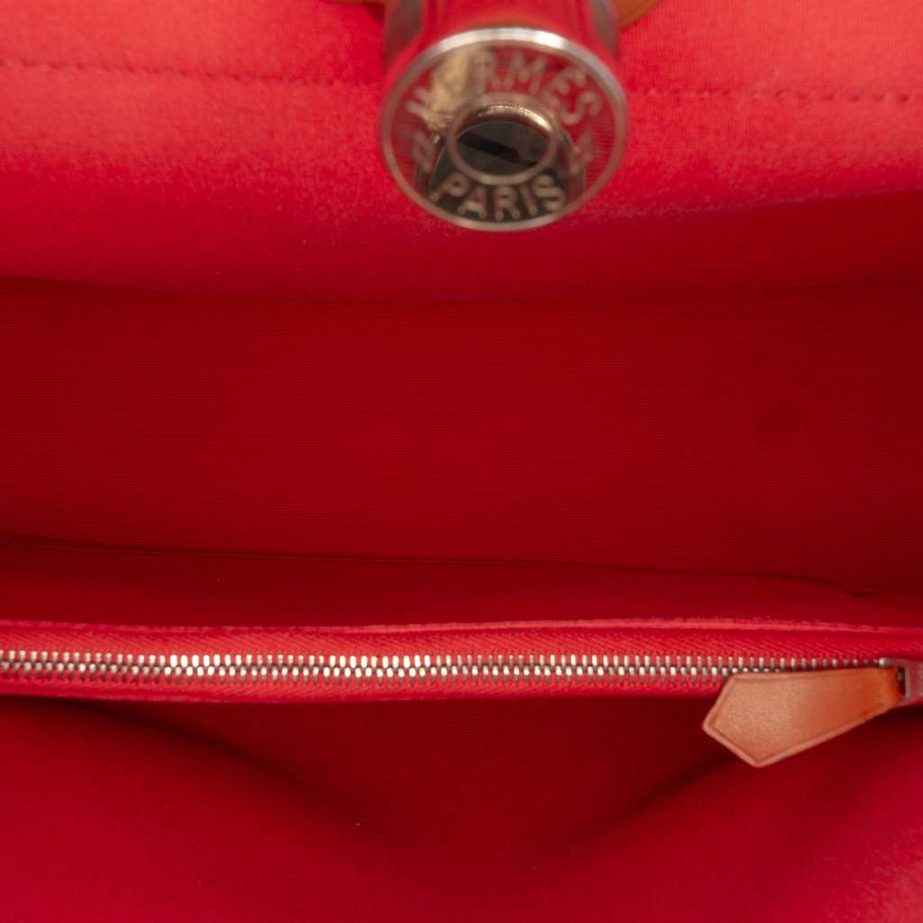 Hermès Toile Herbag Zip 31 Red Canvas Good condition - Model View