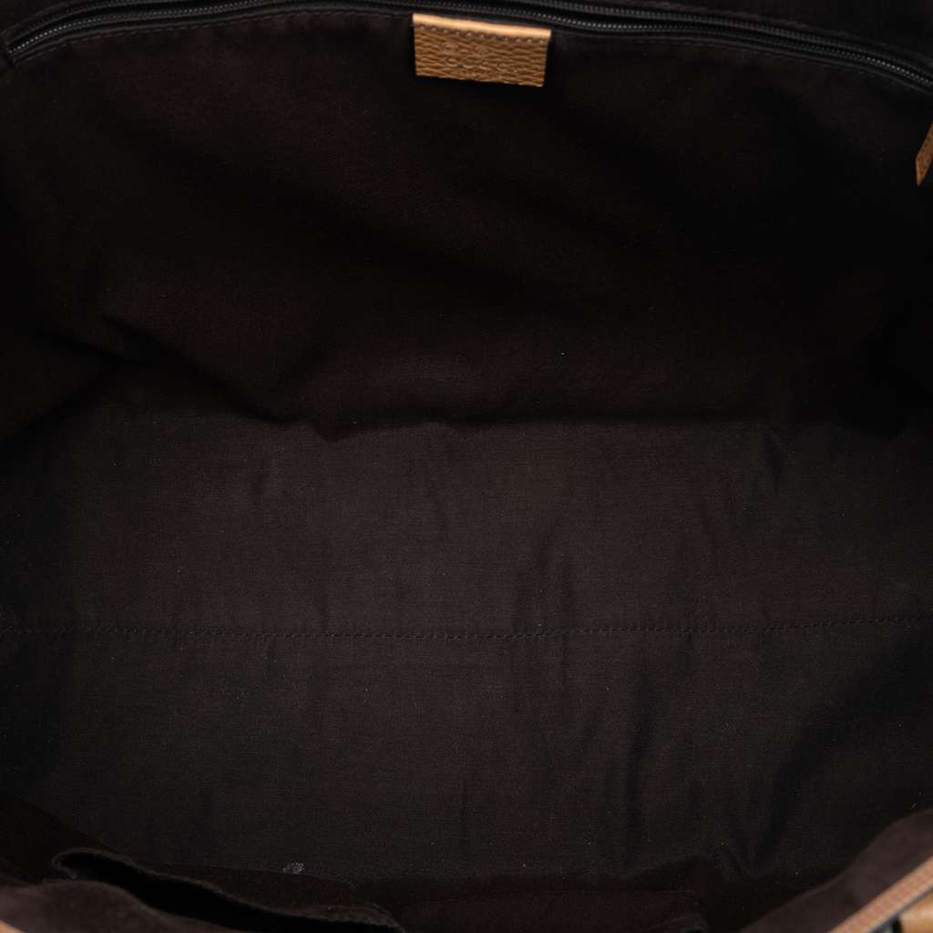 Gucci Leather GG Charm Satchel Brown Leather Good condition - Model View