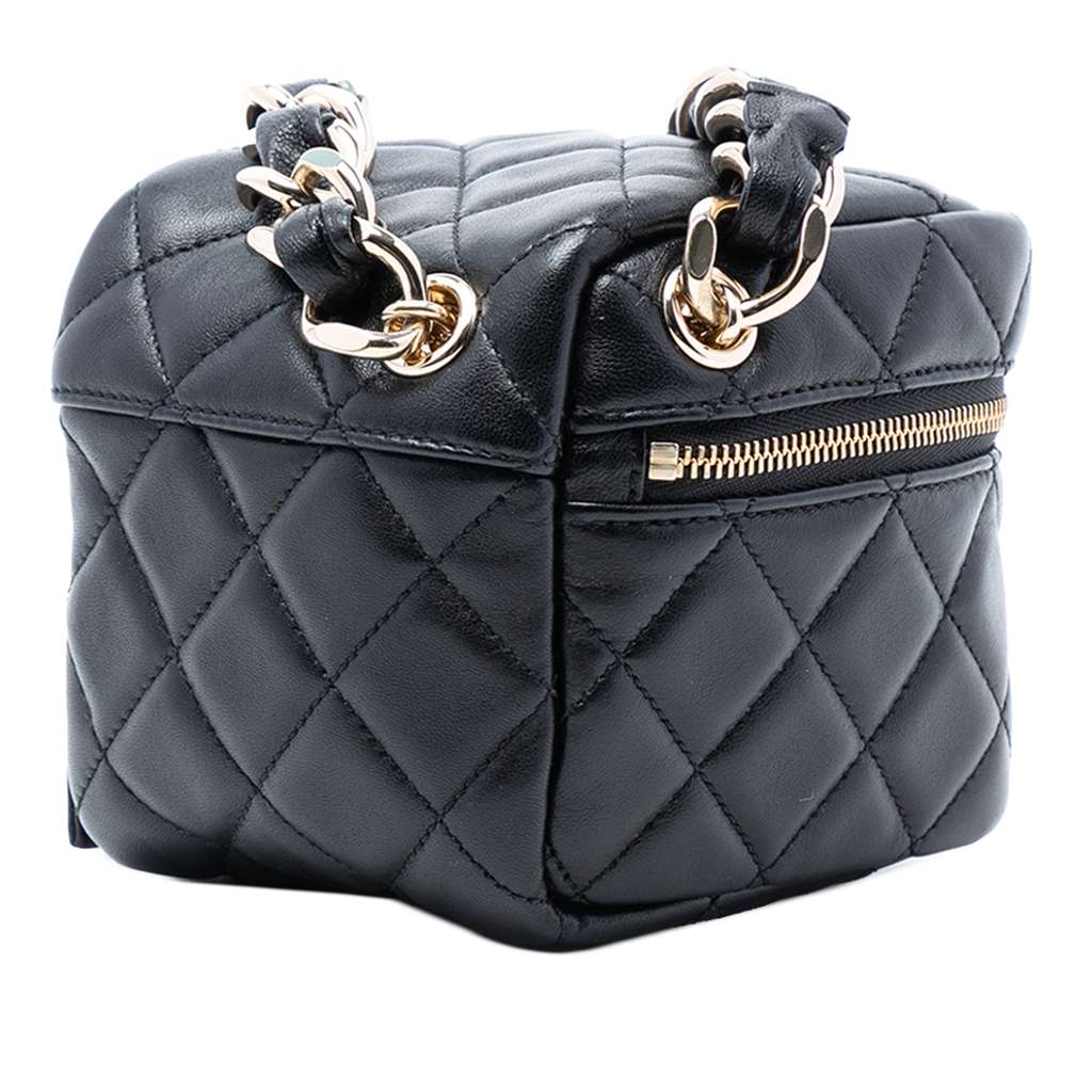 Chanel CC Quilted Lambskin Cube Wristlet Vanity Case Black Leather Good condition - Back View