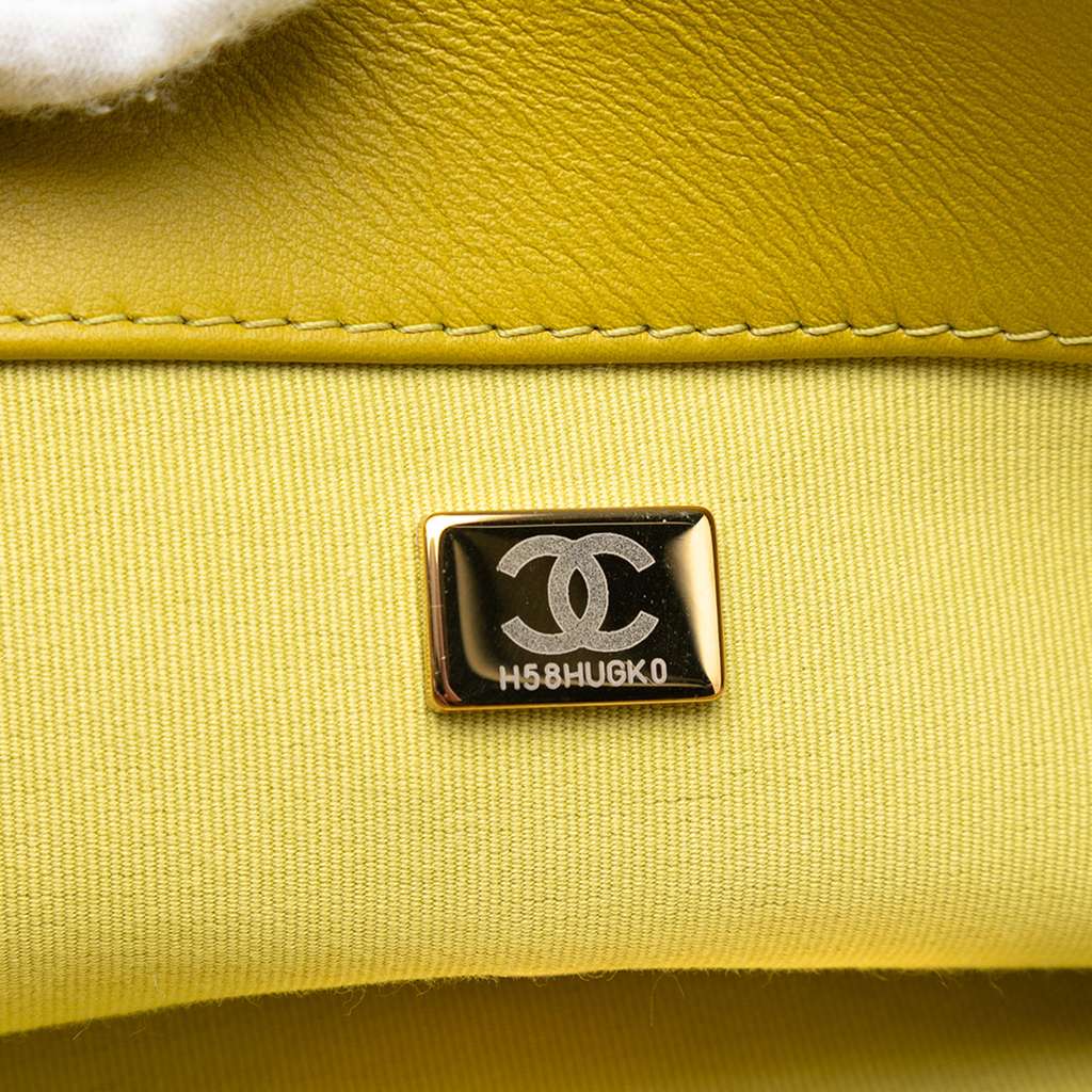 Chanel Large Corduroy 19 Flap Green Velvet Good condition - Box View