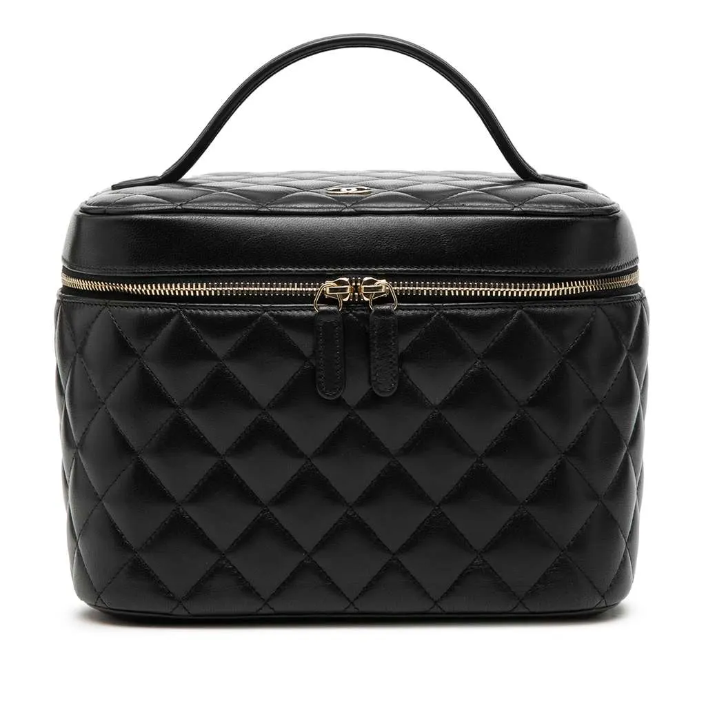 Chanel CC Quilted Lambskin Vanity Bag Black Leather Very good - Front View