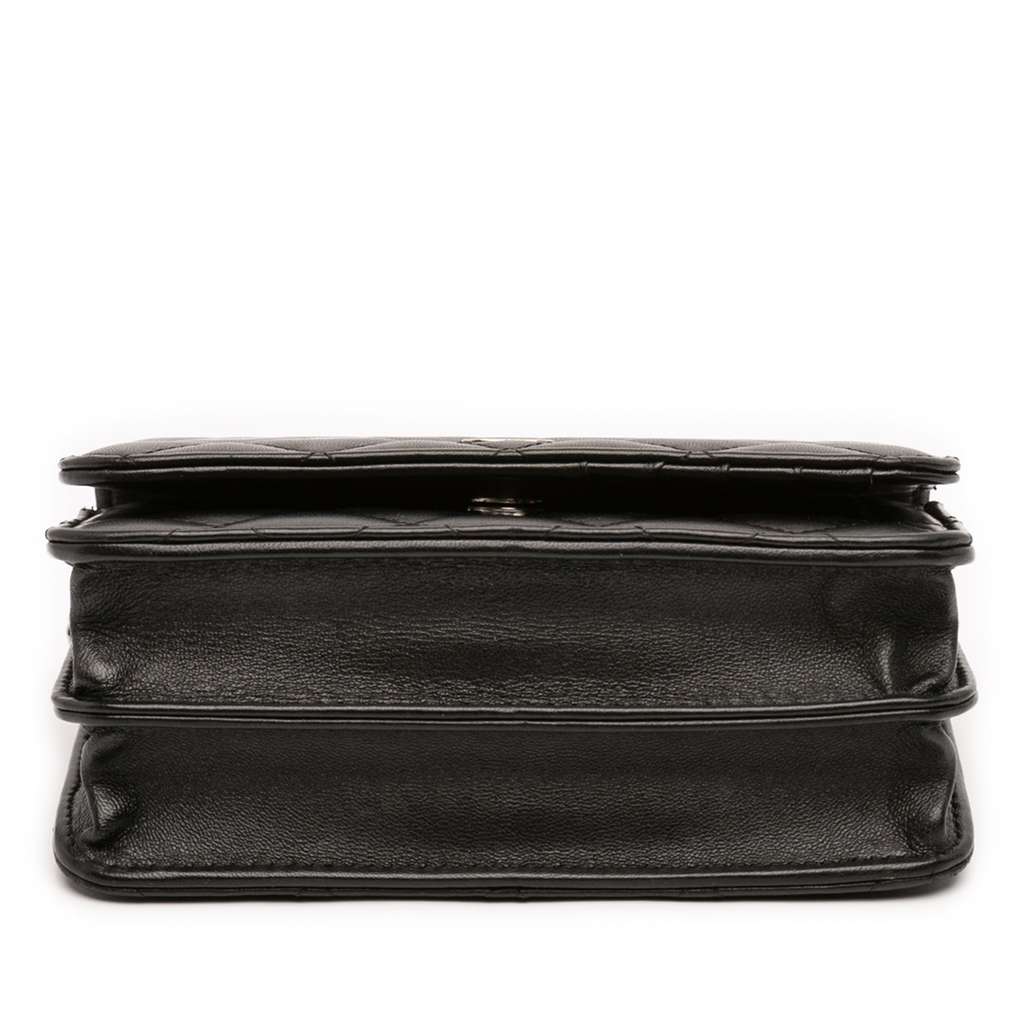 Chanel Mini CC Lambskin Wallet on Chain Black Leather Good condition - Inside View