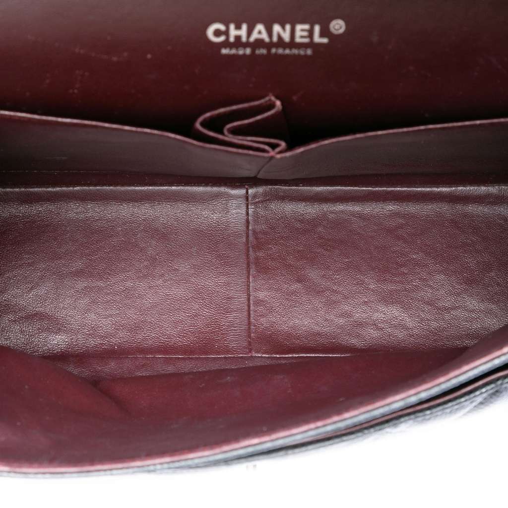 Chanel Jumbo Classic Caviar Double Flap Black Leather Good condition - Model View