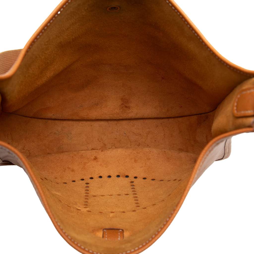 Hermès Courchevel Evelyne GM Brown Leather Fair condition - Model View