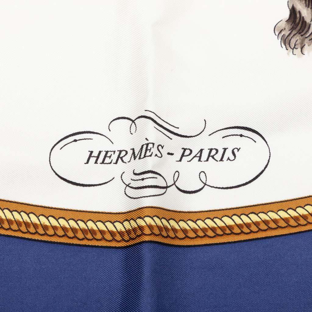 Hermès Reprise Silk Scarf White Silk Good condition - Inside View
