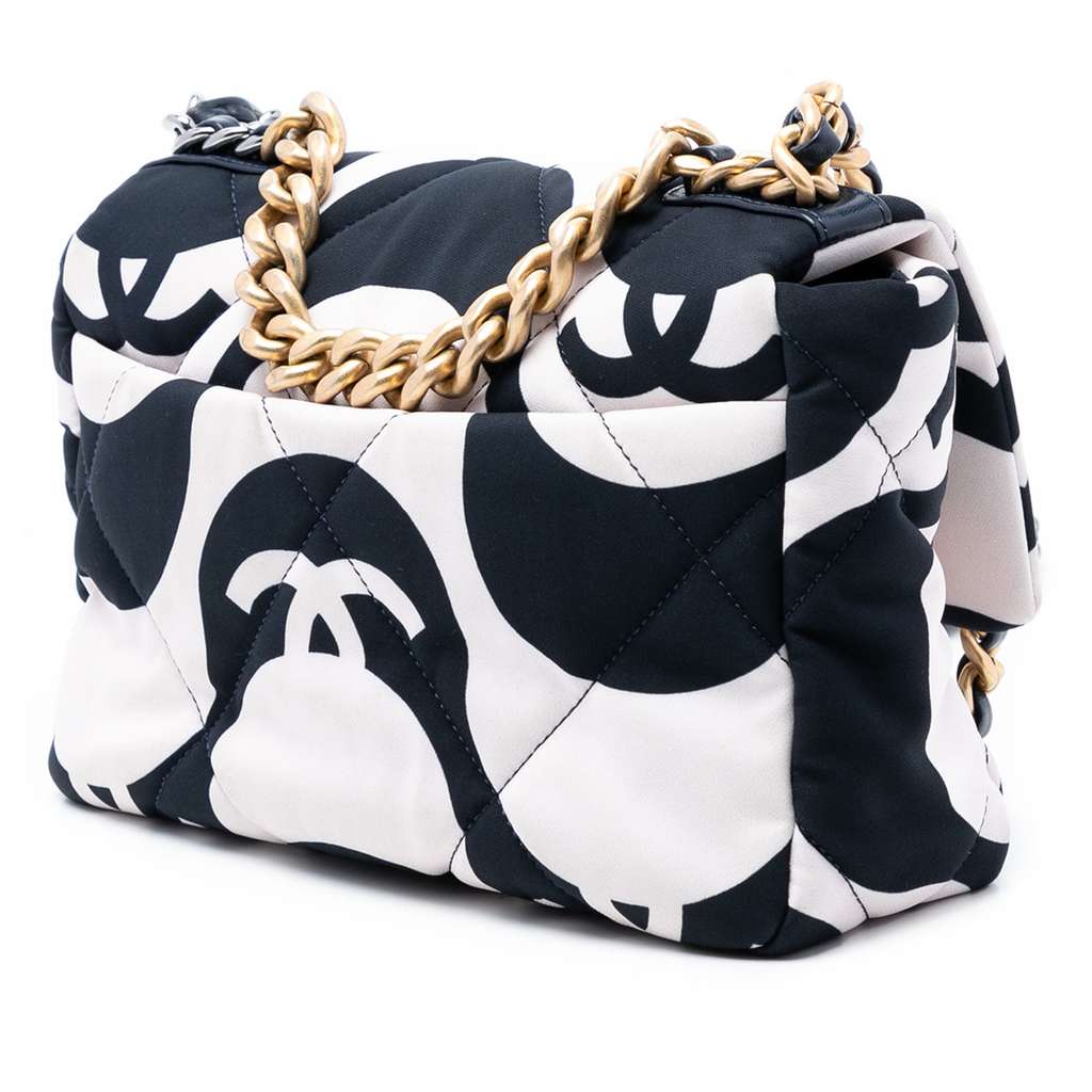 Chanel Medium Printed Silk 19 Flap White Silk Good condition - Back View