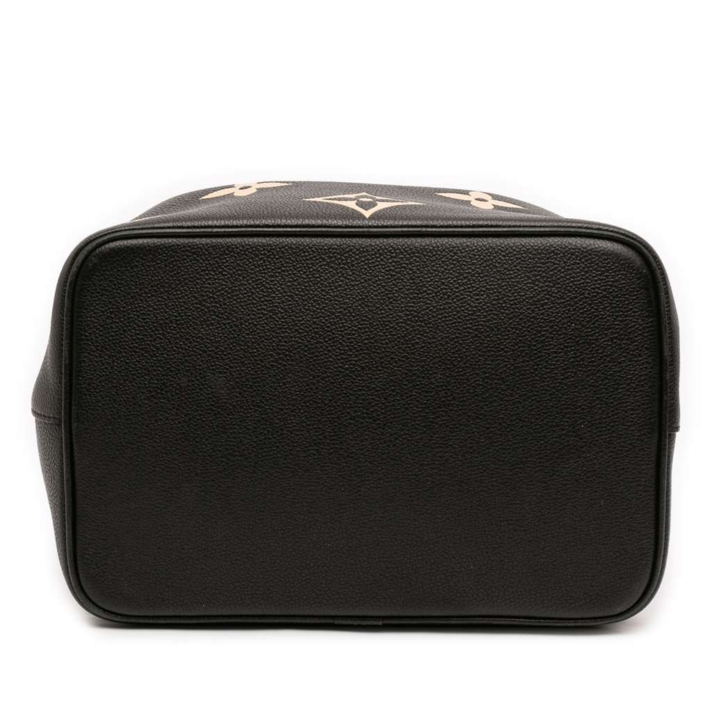 Louis Vuitton Monogram Giant Bicolor Empreinte Neonoe MM Black Leather Good condition - Inside View