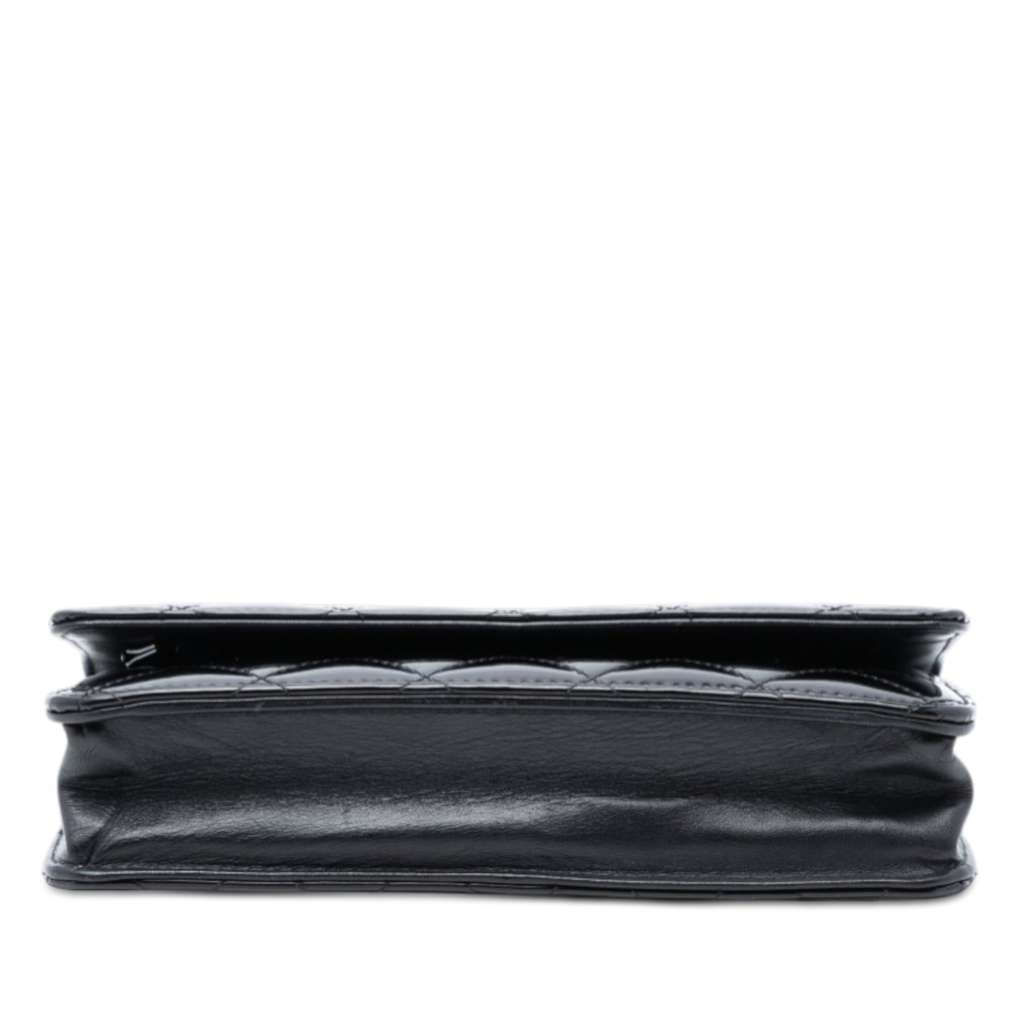 Chanel CC Quilted Patent Wallet On Chain Black Leather Good condition - Inside View