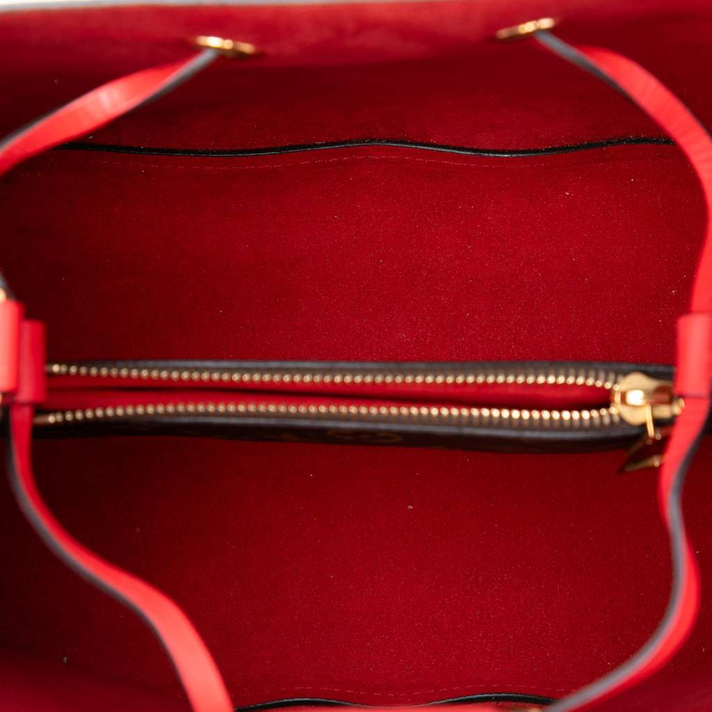 Louis Vuitton Monogram Neonoe MM Brown Good condition - Model View