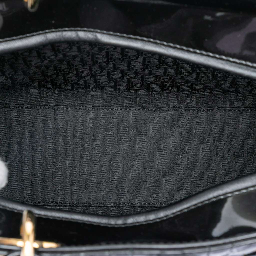 Dior Large Patent Cannage Lady Dior Black Leather Good condition - Model View
