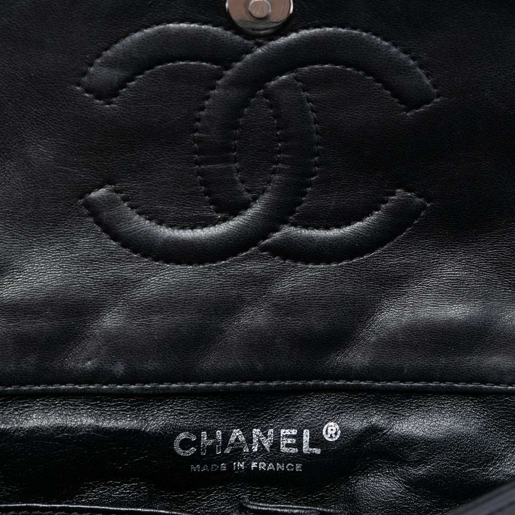 Chanel Paris Edinburgh Medium Lambskin Coco Sporran Flap Black Leather Good condition - Box View