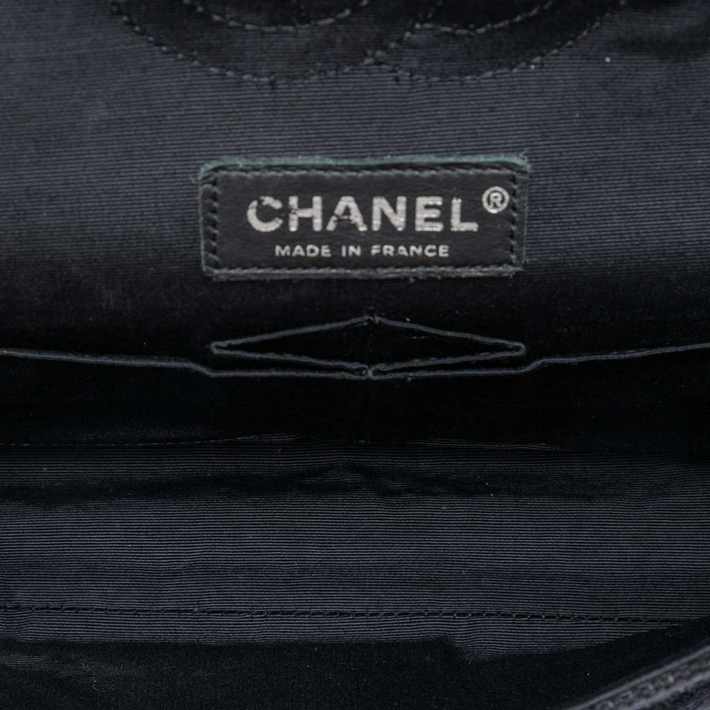 Chanel Medium Classic Tweed Sequin Double Flap Black Tweed Good condition - Model View