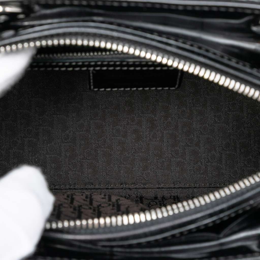 Dior Medium Patent Cannage Lady Dior Black Leather Good condition - Model View