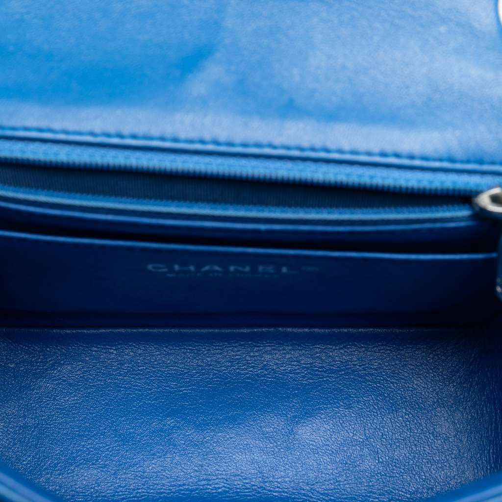 Chanel Mini Square Classic Lambskin Single Flap Blue Leather Good condition - Model View