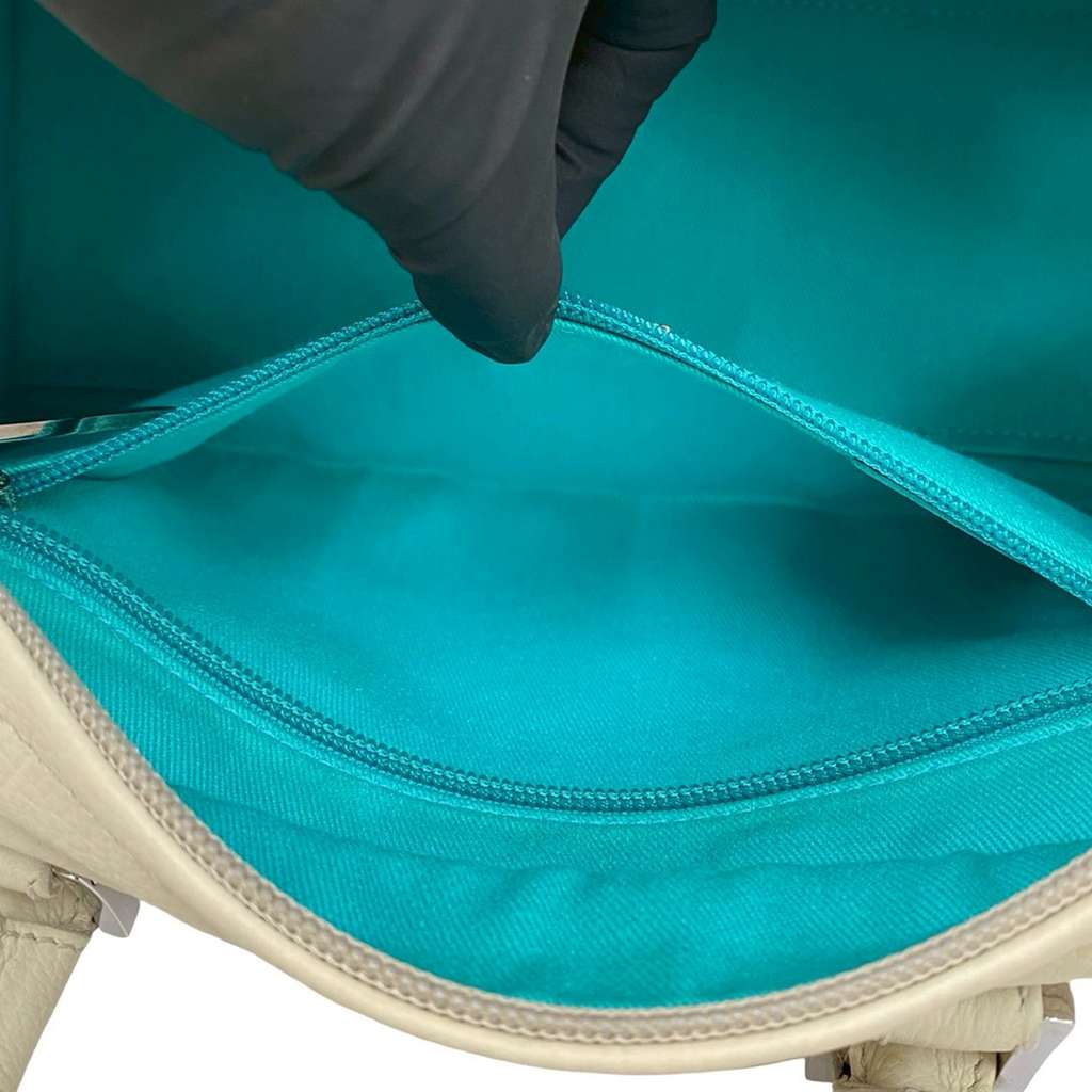 Loewe Leather Amazona 28 Green Leather Good condition - Model View