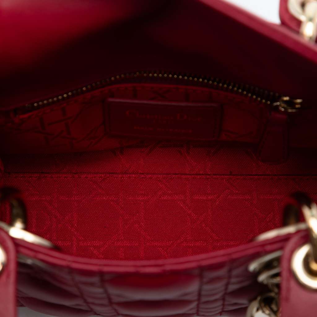 Dior Mini Lambskin Cannage Lady Dior Red Leather Good condition - Model View