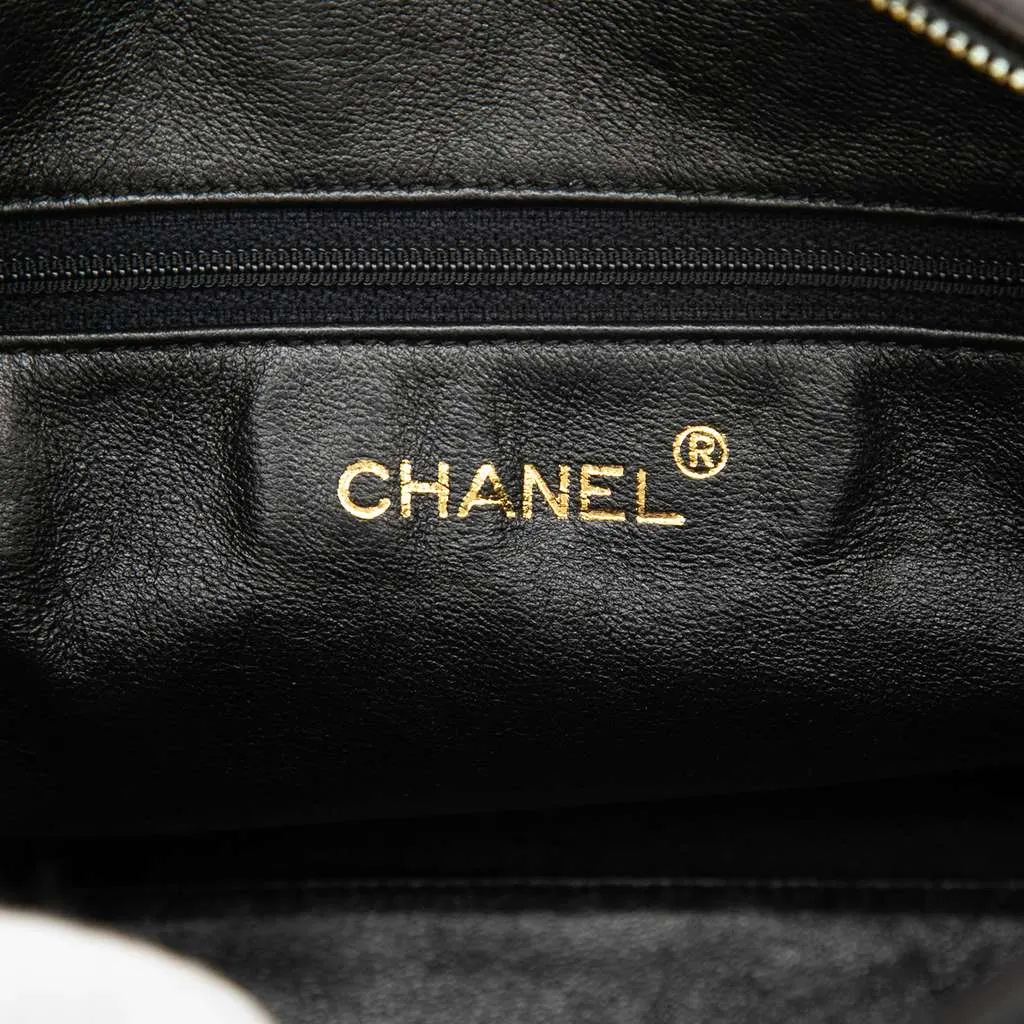 Chanel CC Diamond Quilted Lambskin Tassel Camera Bag Black Leather Very good - Box View