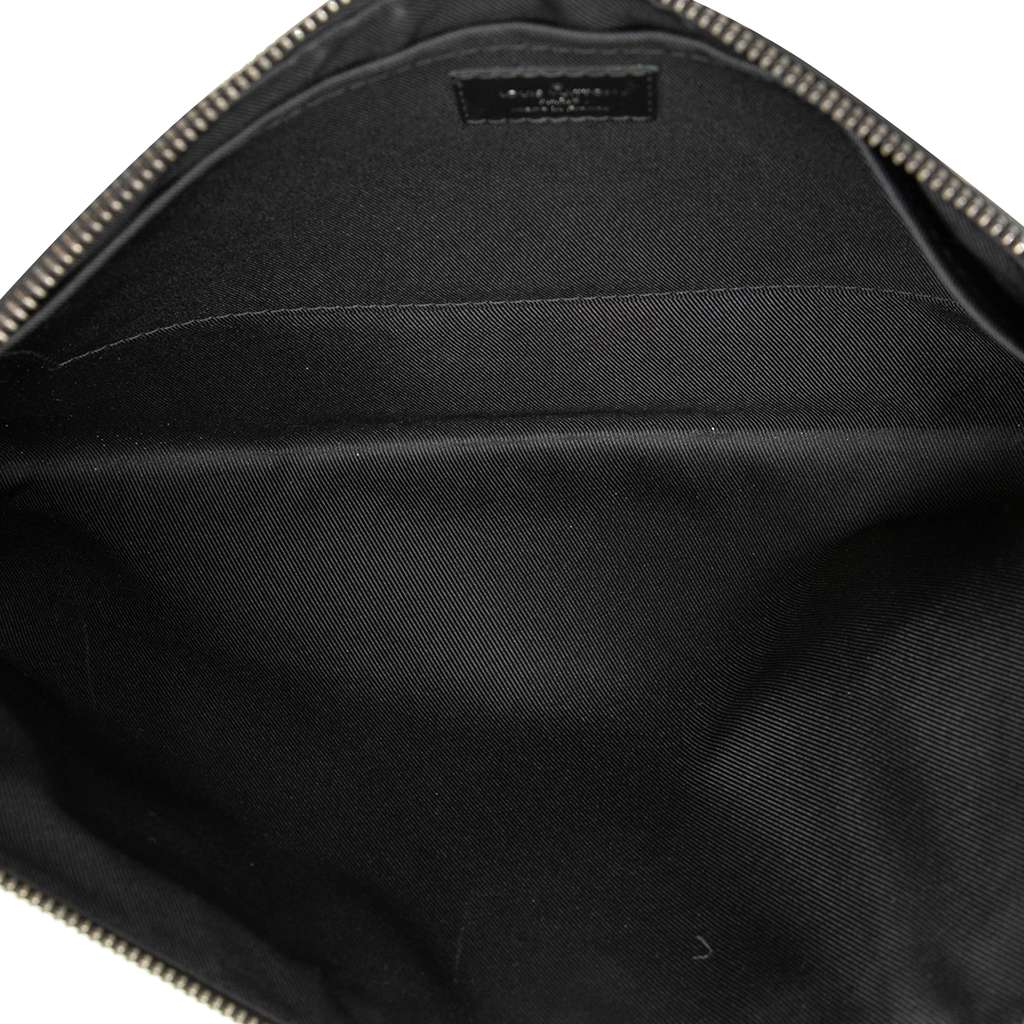 Louis Vuitton Monogram Eclipse Discovery Pochette GM Black Good condition - Model View