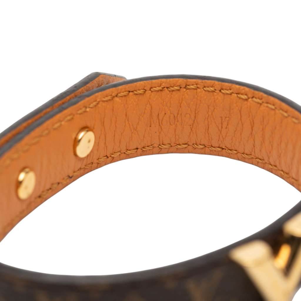 Louis Vuitton Monogram Essential V Bracelet 17 Brown Good condition - Model View