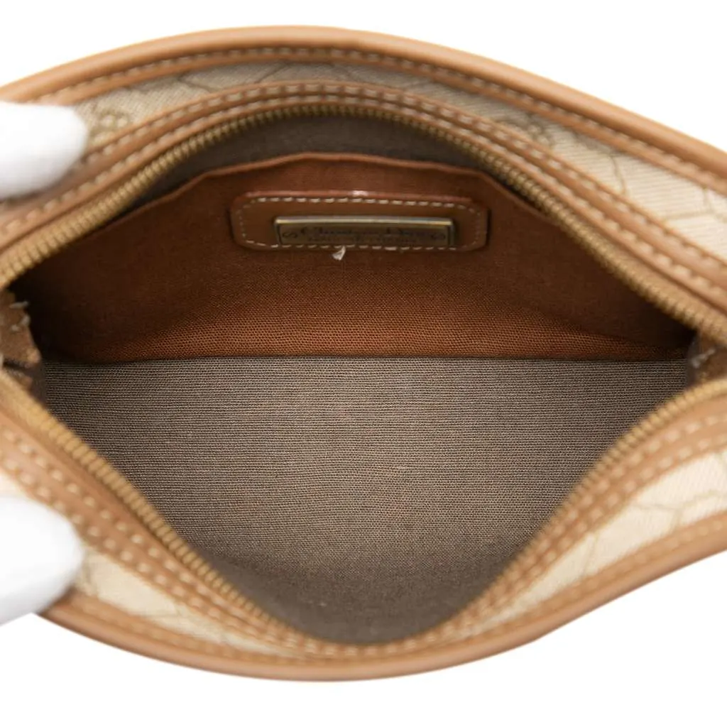 Dior Honeycomb Coated Canvas Pouch Beige Very good - Model View