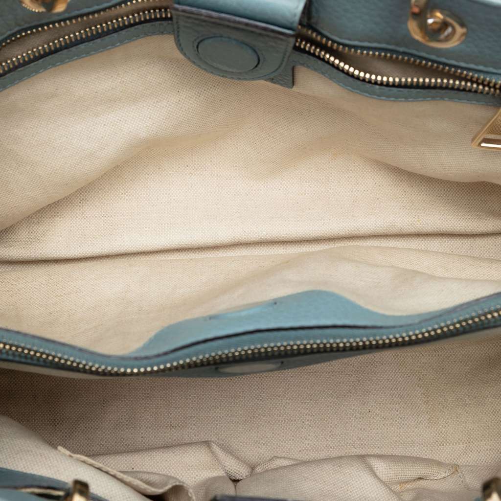 Gucci Medium Calfskin Bamboo Shopper Satchel Blue Leather Good condition - Model View