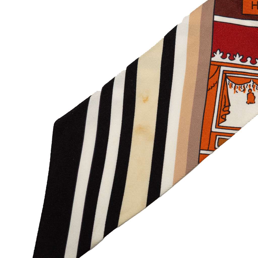 Hermès Washingtons Carriage Silk Twilly Scarf White Silk Good condition - Model View