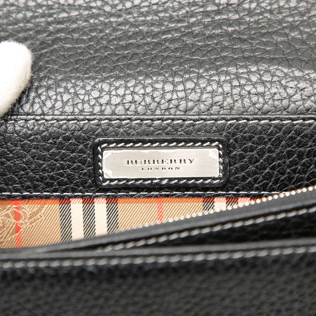 Burberry Calf Leather Clutch Black Leather Good condition - Box View