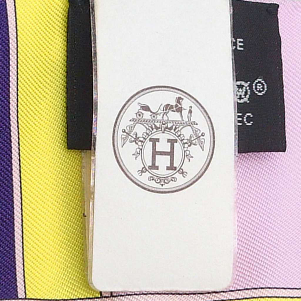 Hermès Camails Silk Twilly Scarf Yellow Silk Good condition - Model View