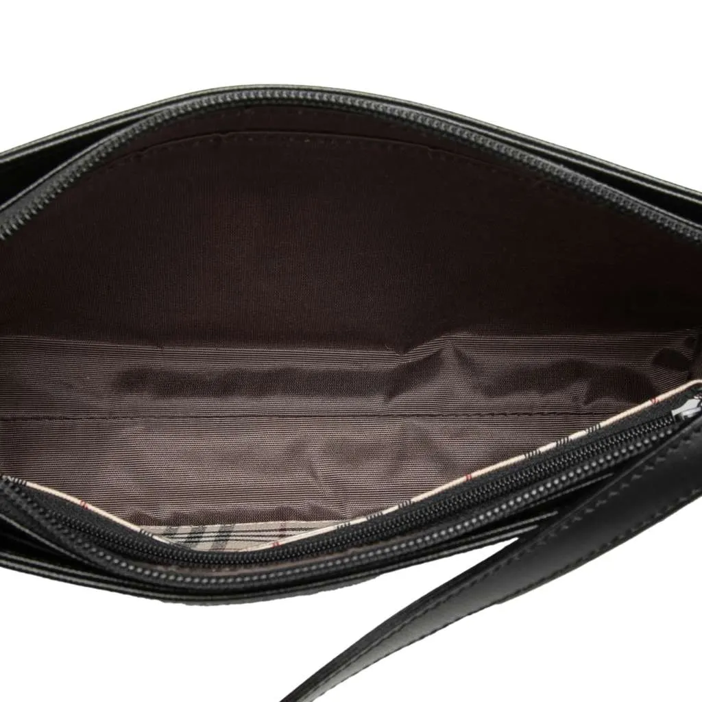 Burberry Leather Shoulder Bag Black Leather Very good - Model View