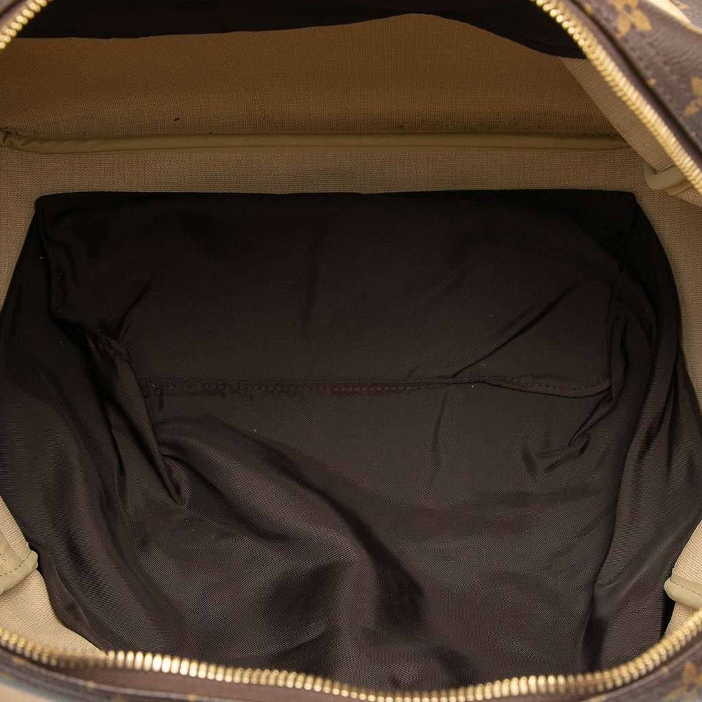 Louis Vuitton Monogram Evasion Brown Fair condition - Model View