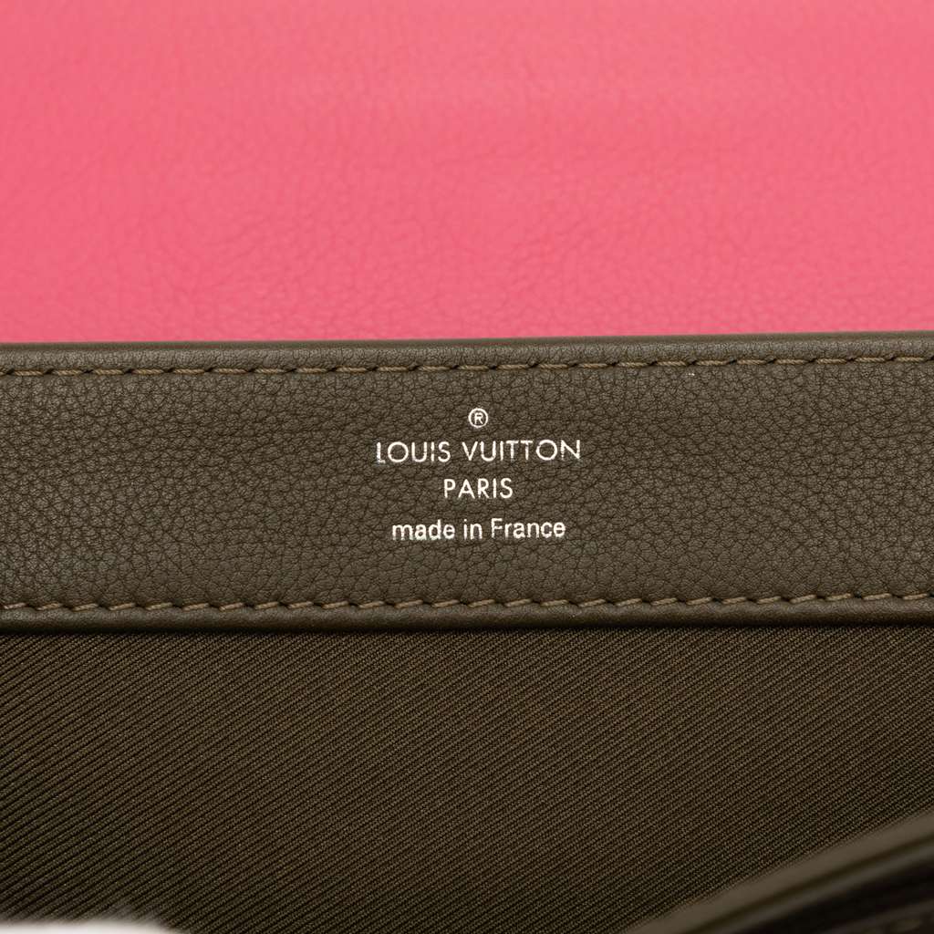 Louis Vuitton Tricolor Leather Lockme II BB Pink Leather Good condition - Box View