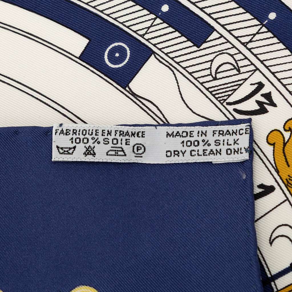 Hermès Astrologie Dies et Hore Silk Scarf Blue Silk Good condition - Model View