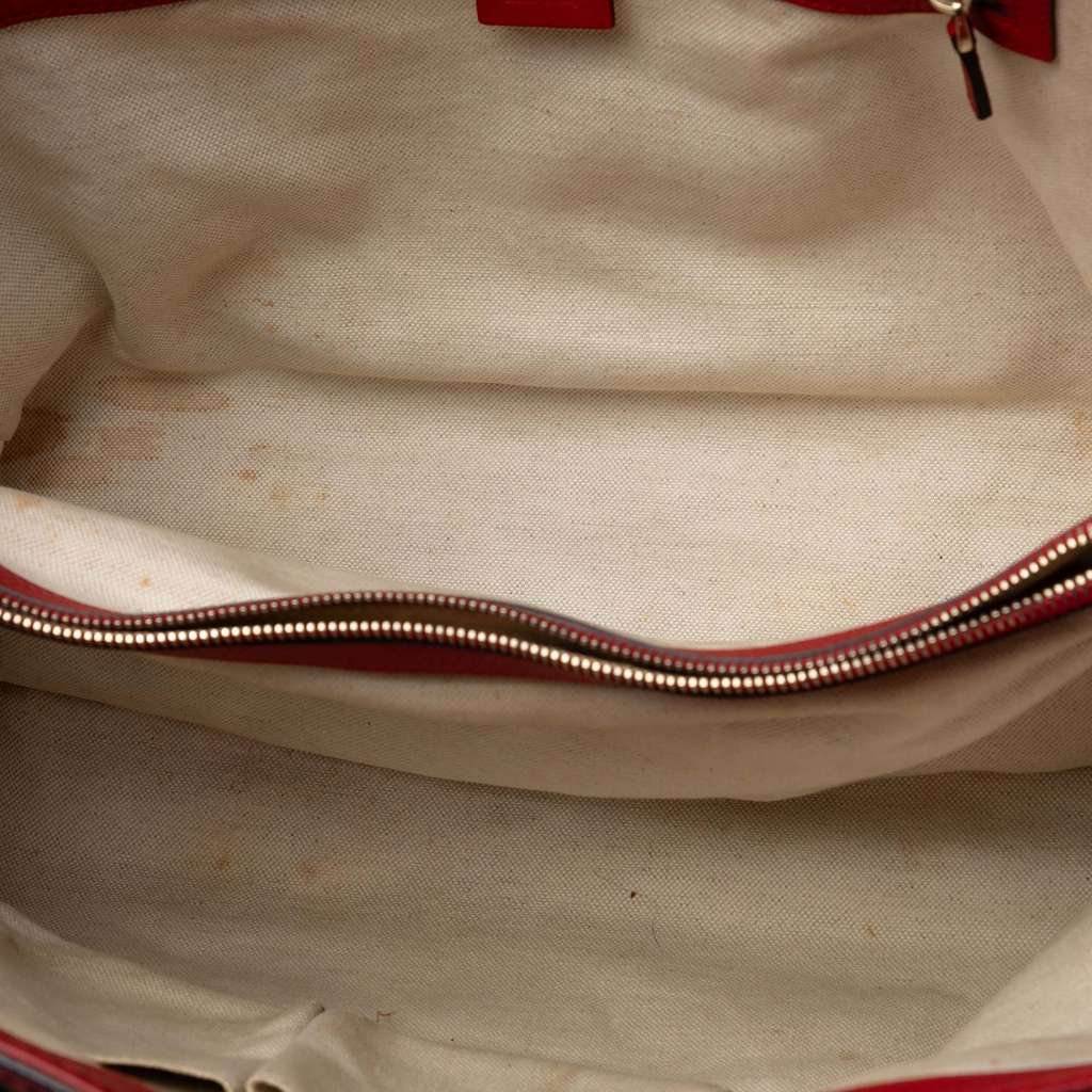 Gucci Medium GG Canvas Bella Tote Beige Good condition - Model View