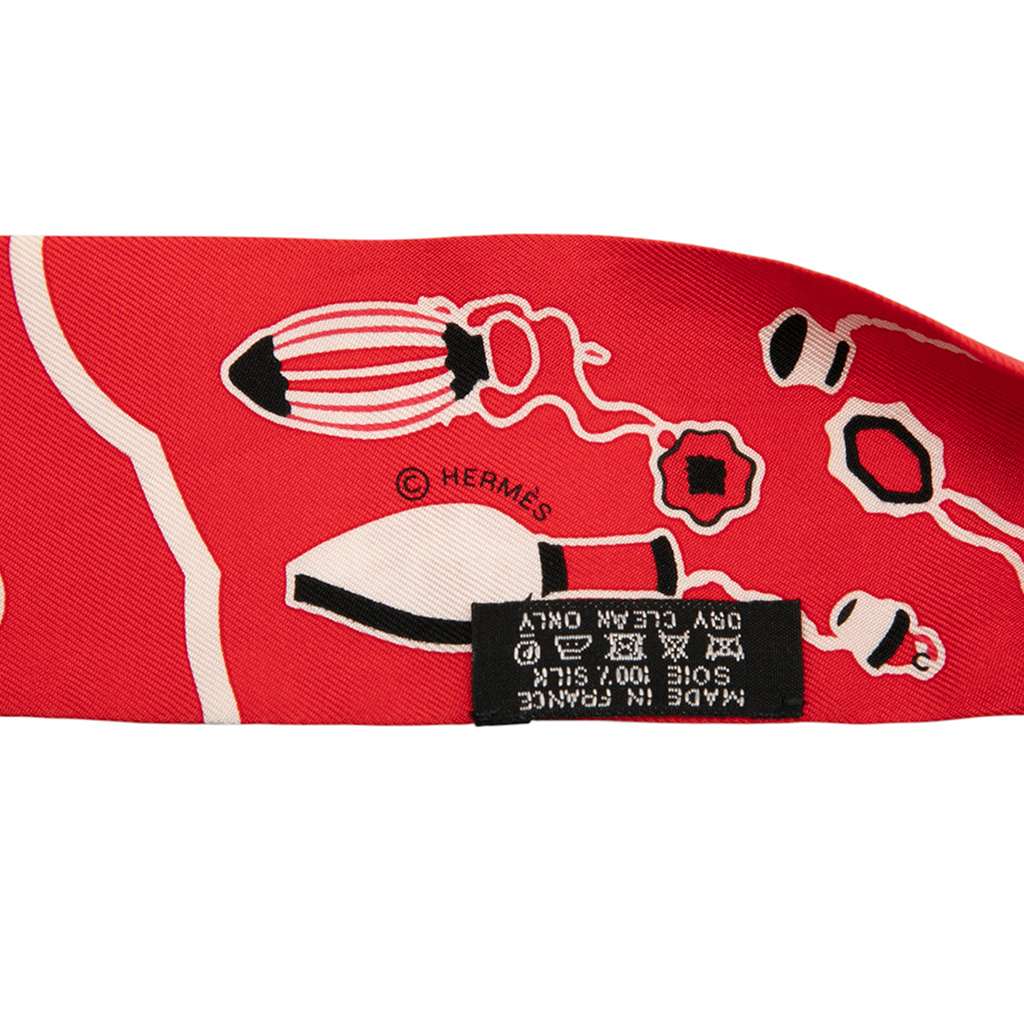 Hermès Les Flacons Bandana Silk Twilly Red Silk Good condition - Box View