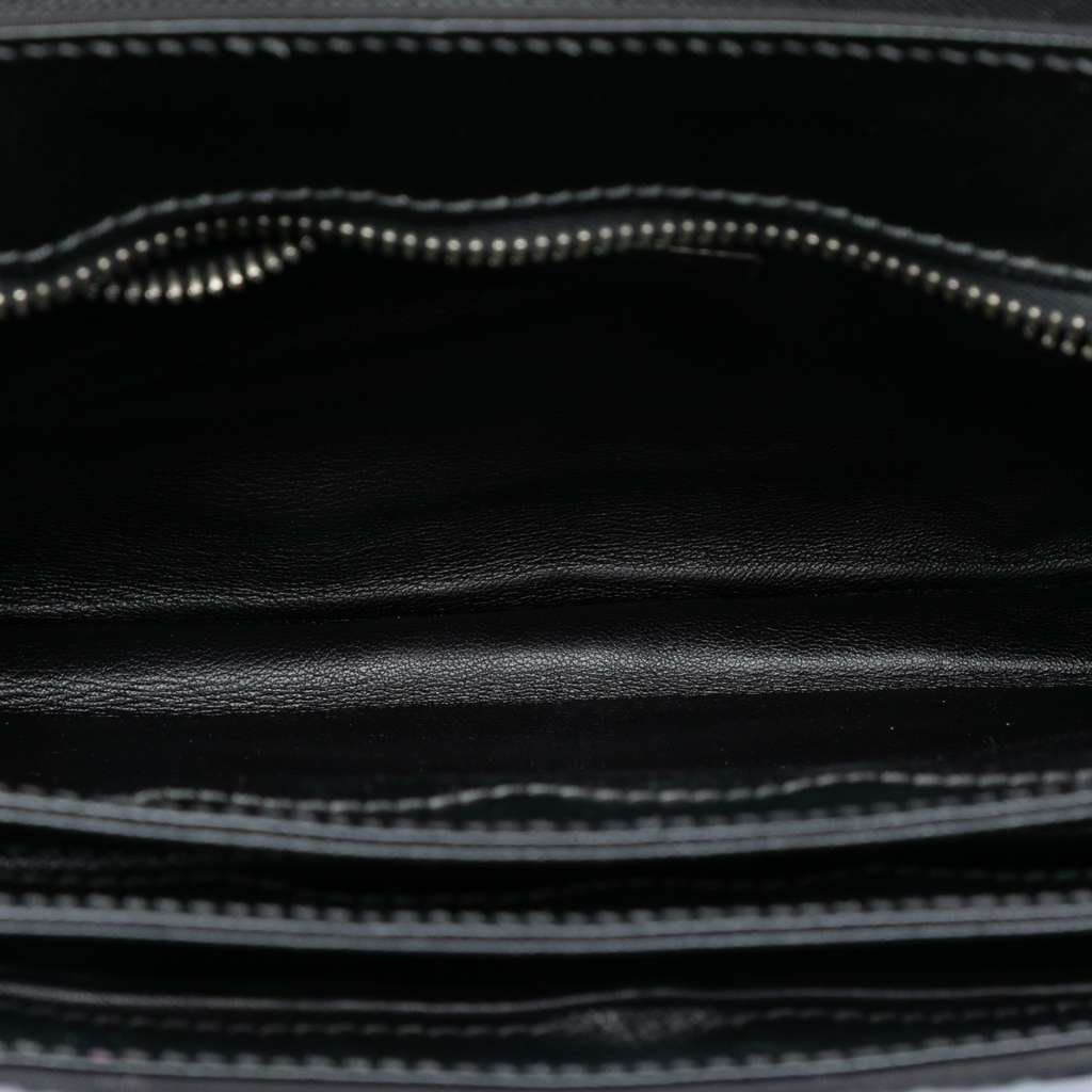 Prada Saffiano Lux and Tessuto Chain Crossbody Black Leather Good condition - Model View