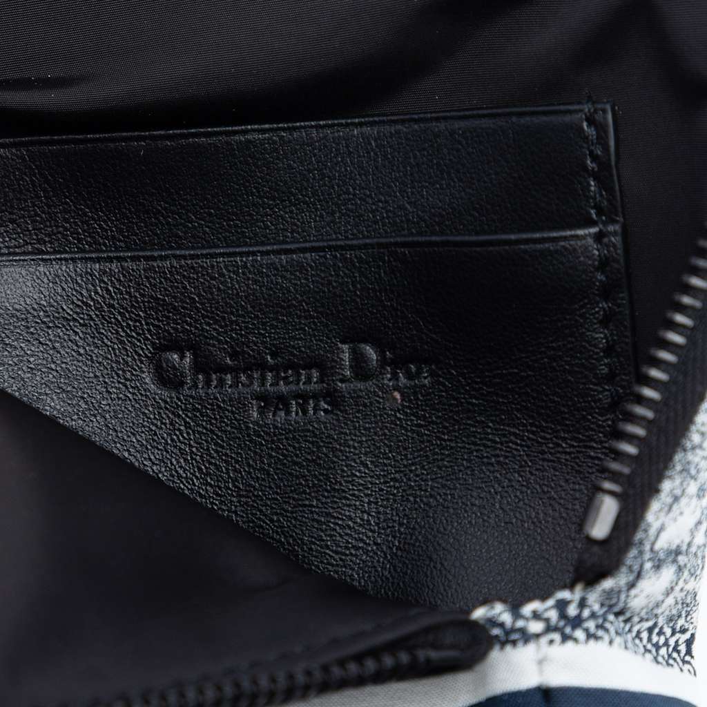 Dior Technical Fabric Embroidered Toile De Jouy DiorTravel Multifunction Pouch Blue Good condition - Box View
