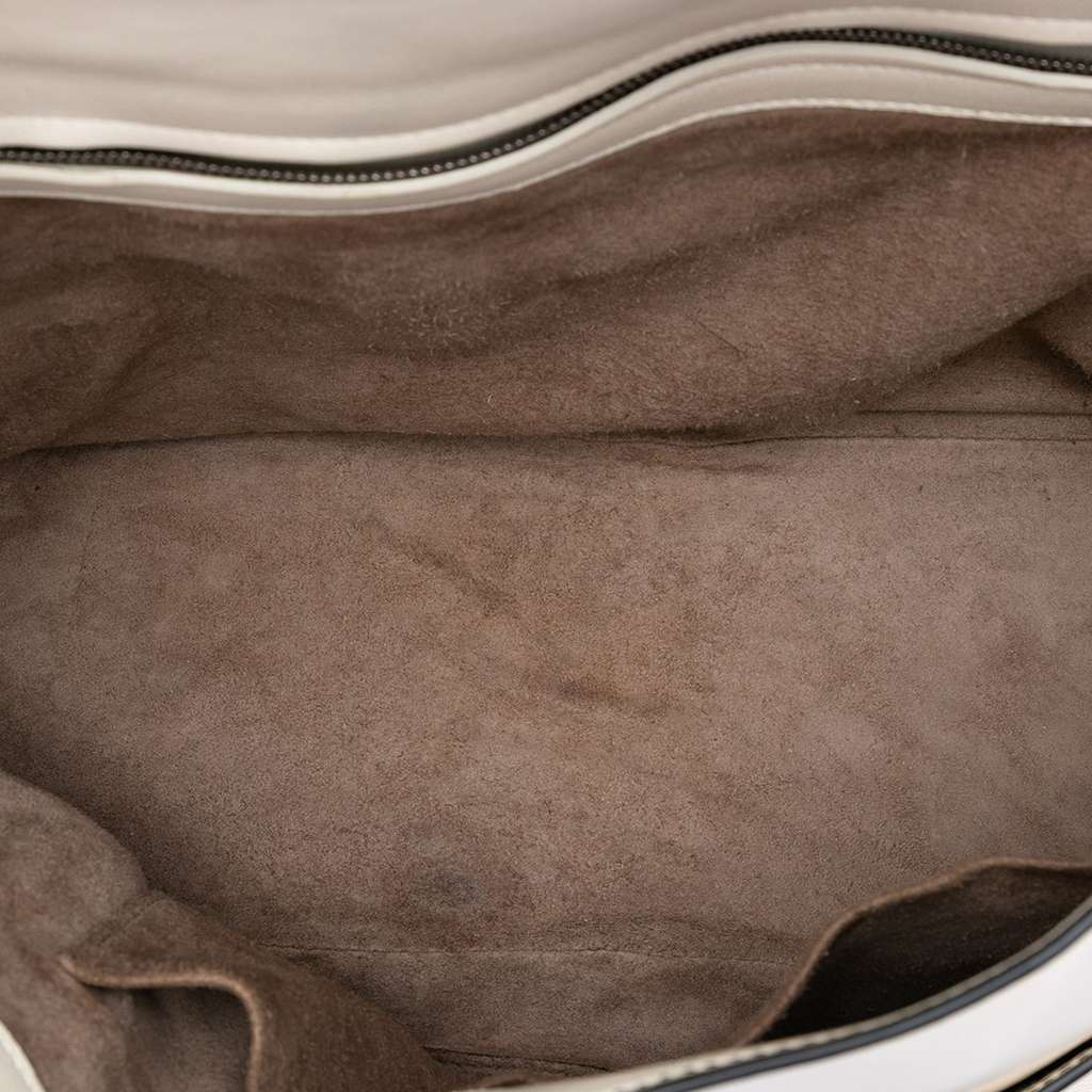 Bottega Veneta Intrecciato Trimmed Lambskin Grommet Top Handle Bag White Leather Good condition - Model View