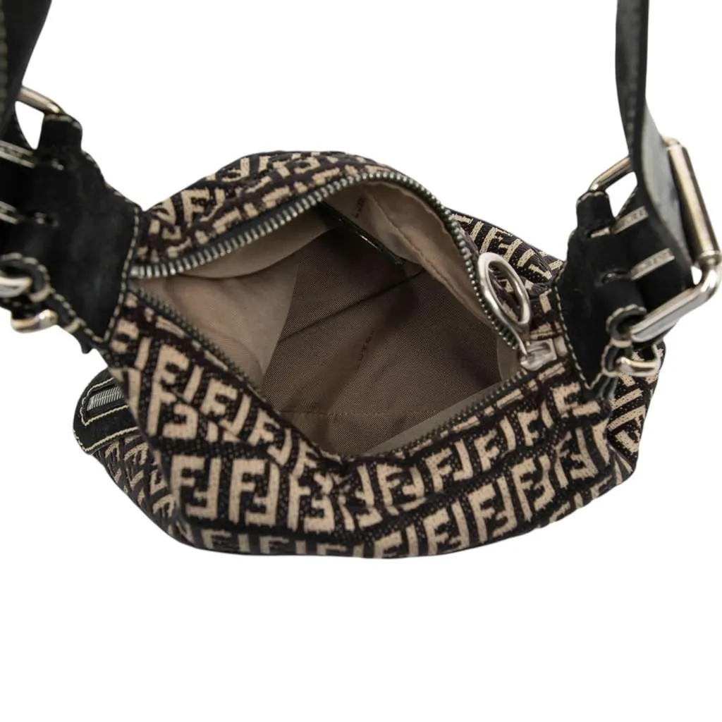 Fendi Zucchino Canvas Oyster Shoulder Bag Black Canvas Very good - Model View