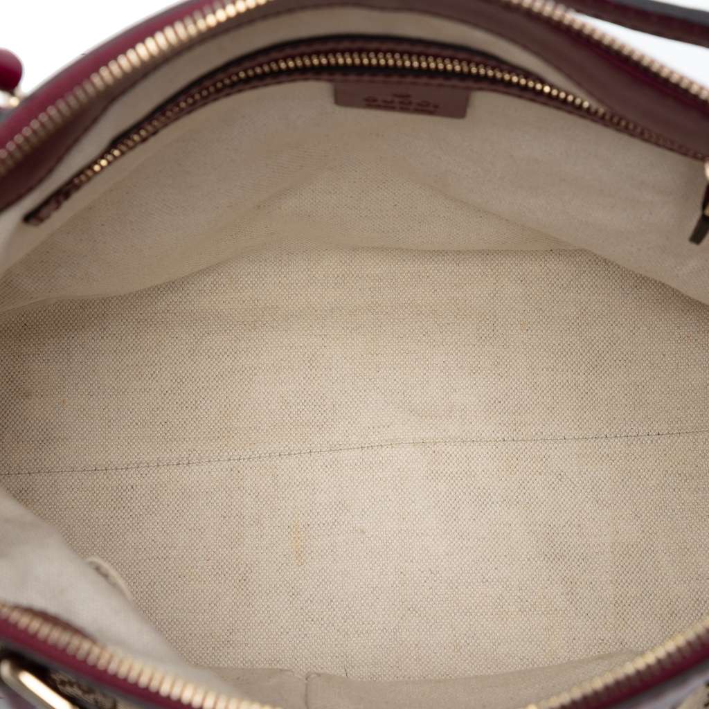 Gucci GG Canvas Mayfair Satchel Beige Good condition - Model View