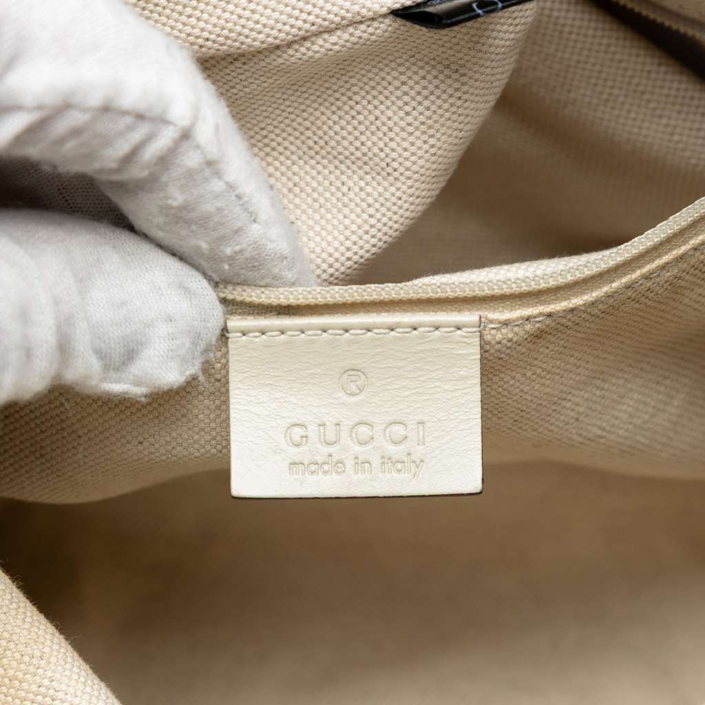 Gucci GG Canvas Sukey Shoulder Bag Beige Good condition - Box View